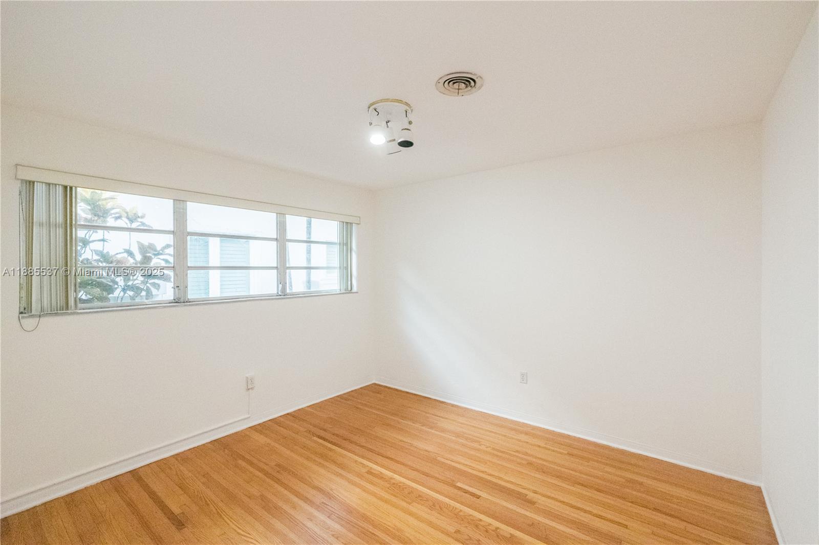 5600 San Vicente St Coral Gables, FL 33146