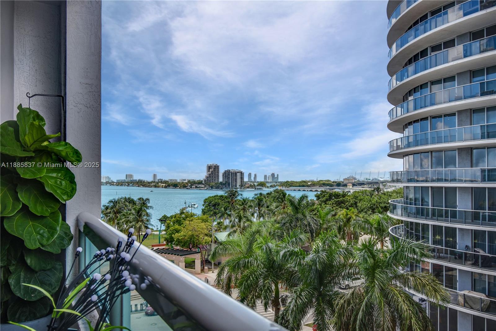image 1800 Club Condo27