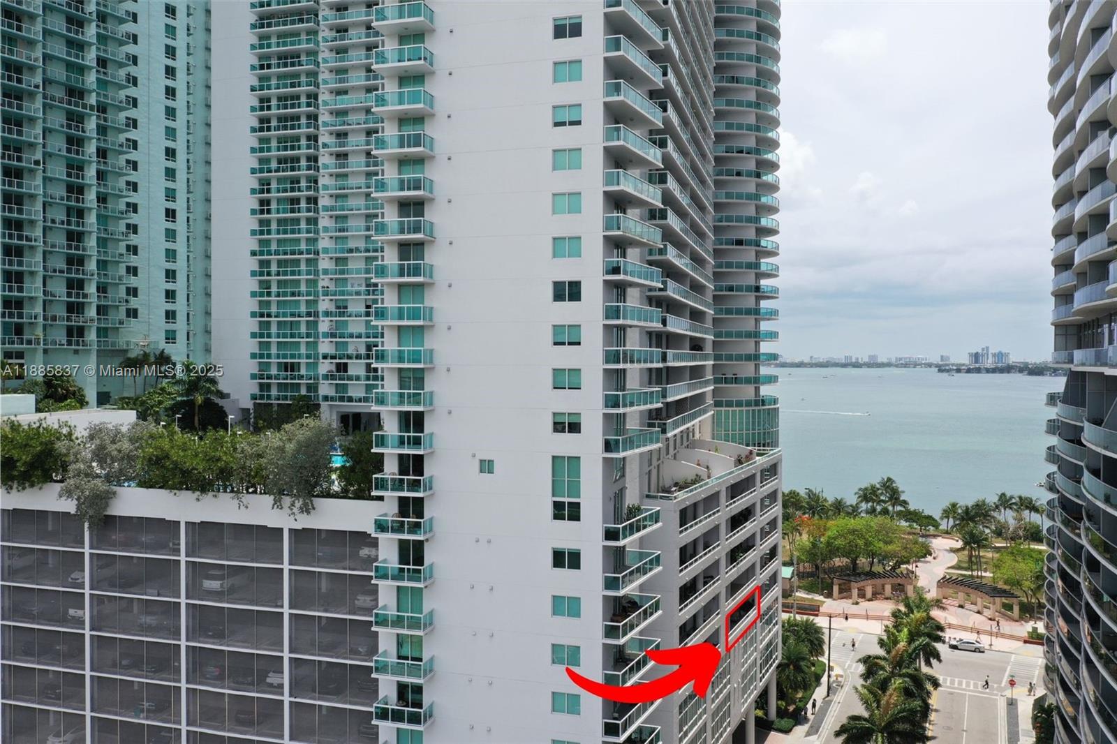 image 1800 Club Condo31