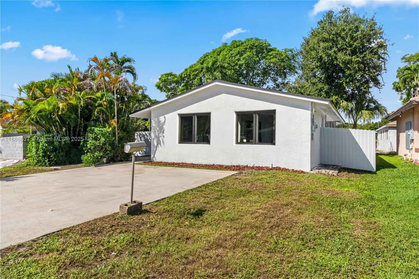 205 NW 7th Ave
