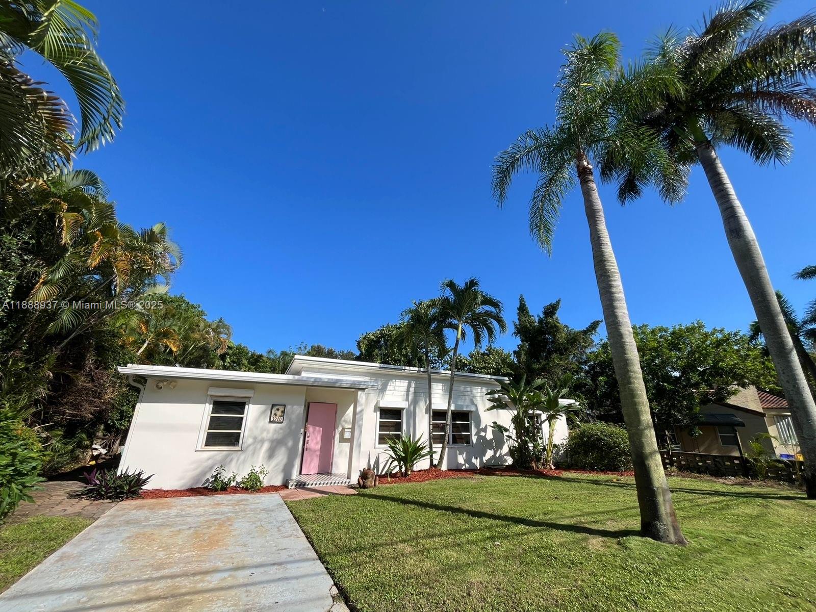 3220 Poinsettia Ave #1