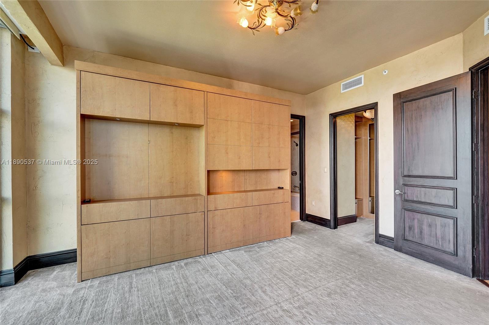 16047 Collins Ave #2101 Sunny Isles Beach, FL 33160