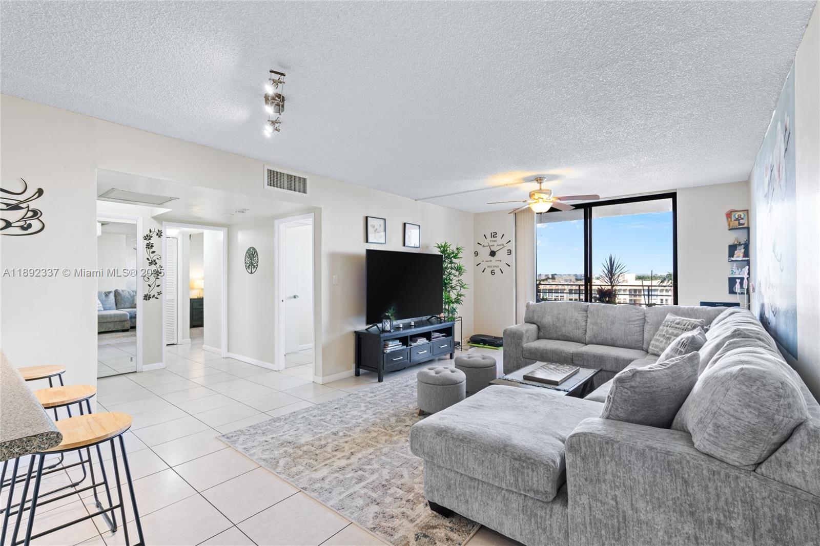 500 Three Iss Blvd #309