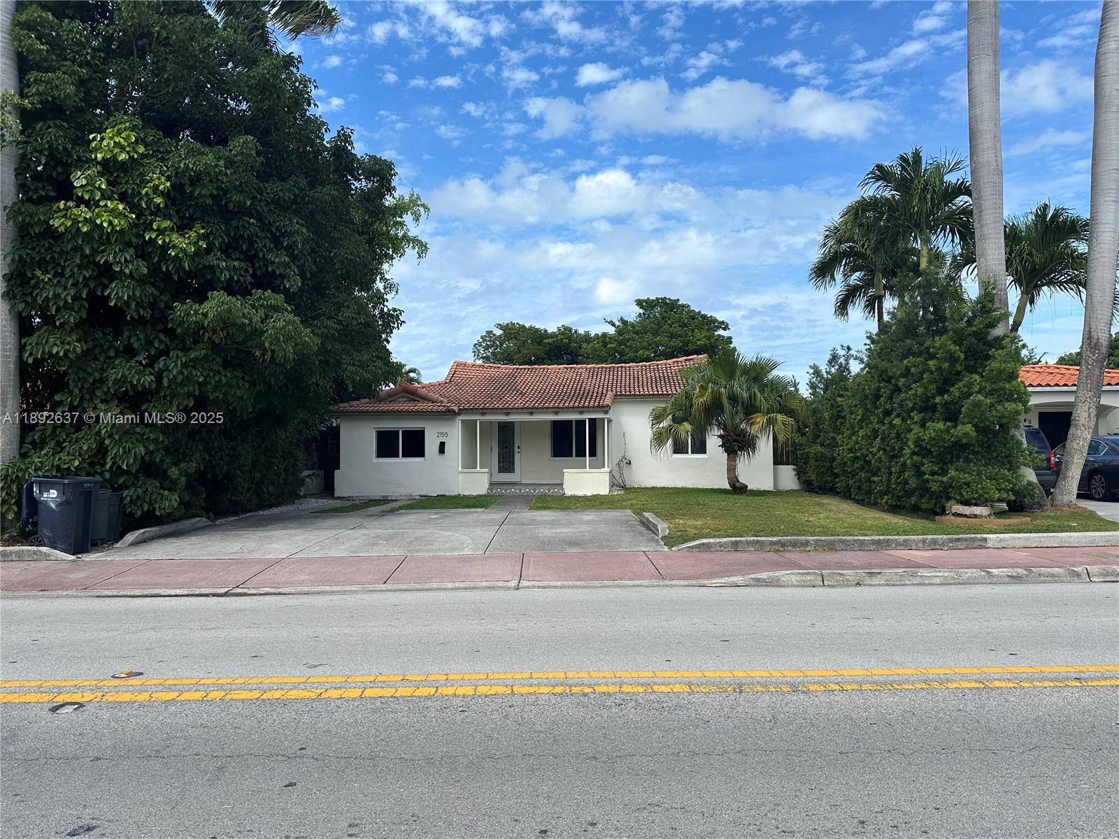 2155 Biarritz Dr