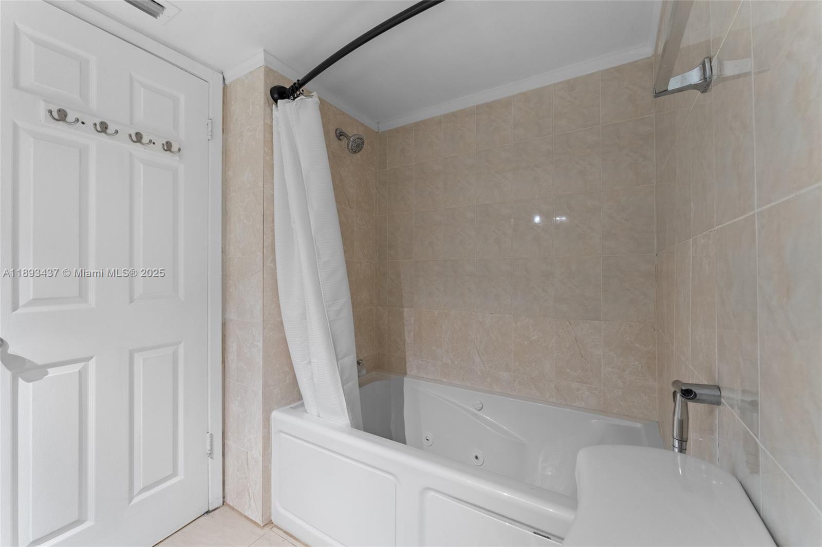 18061 Biscayne #1701 Aventura, FL 33160