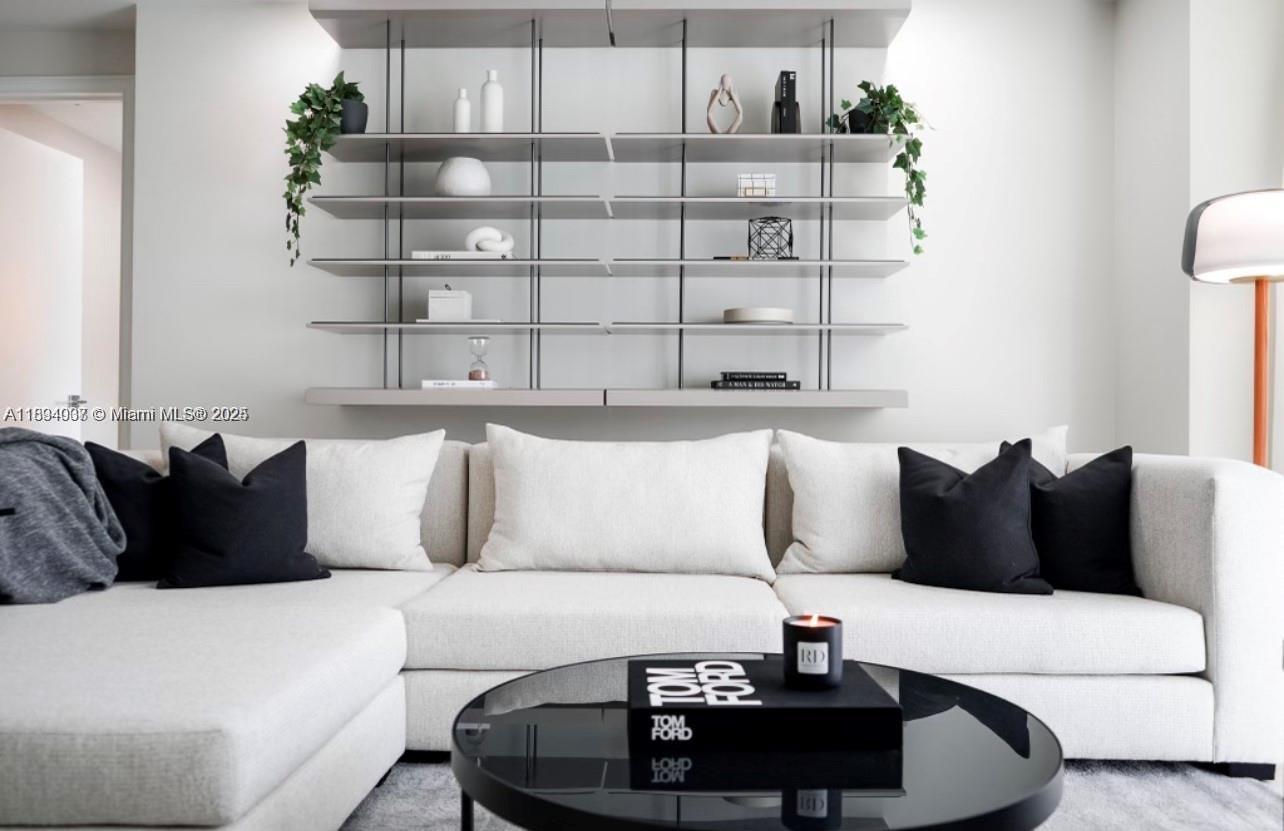 image Ritz Carlton Residences3