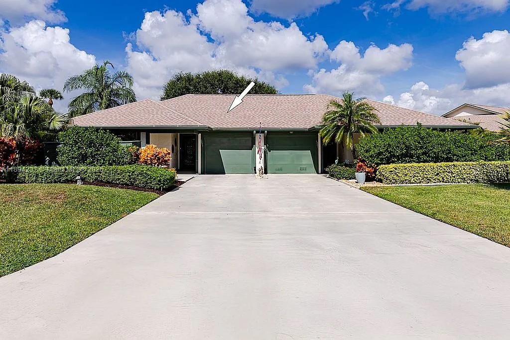6893 SE Bunker Hl Dr