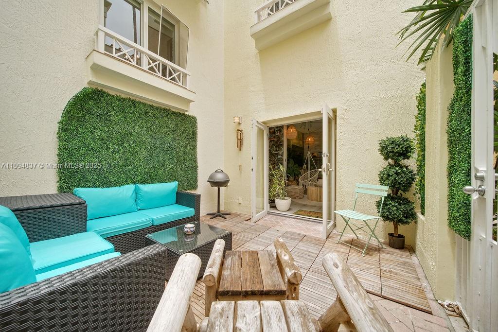 100 Jefferson Ave #10012 Miami Beach, FL 33139