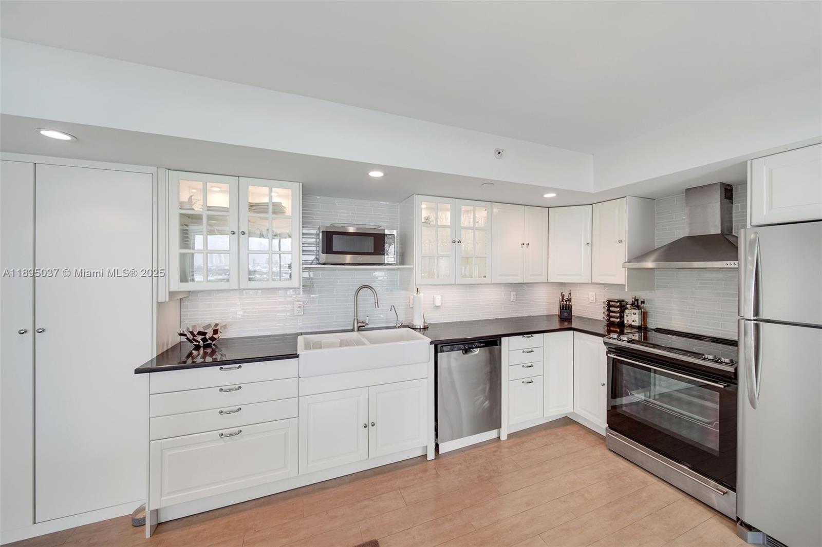 image The Floridan Condo10