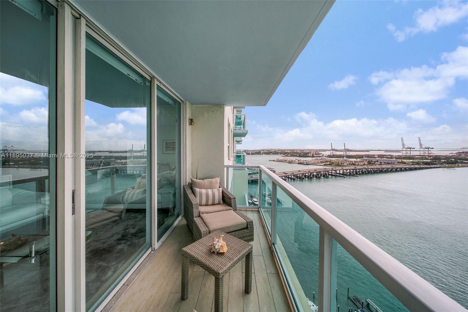 image The Floridan Condo32