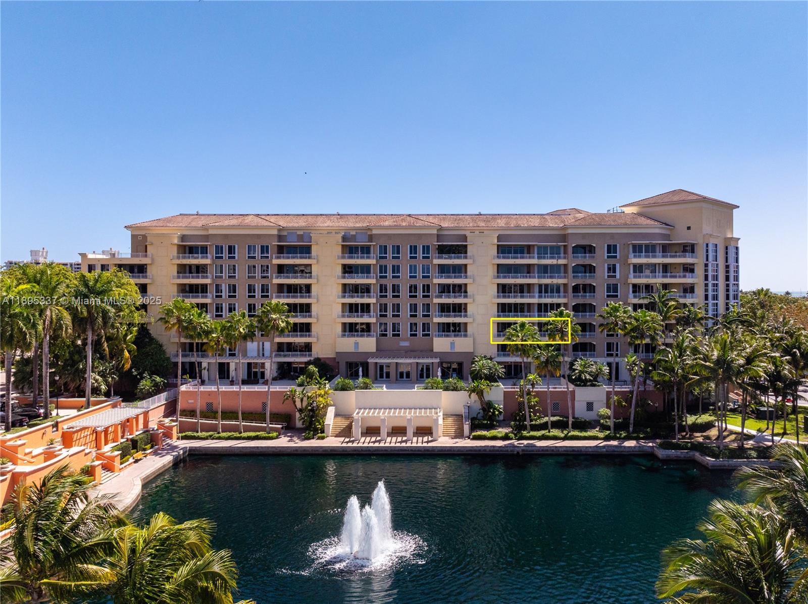 765 Crandon Blvd #306