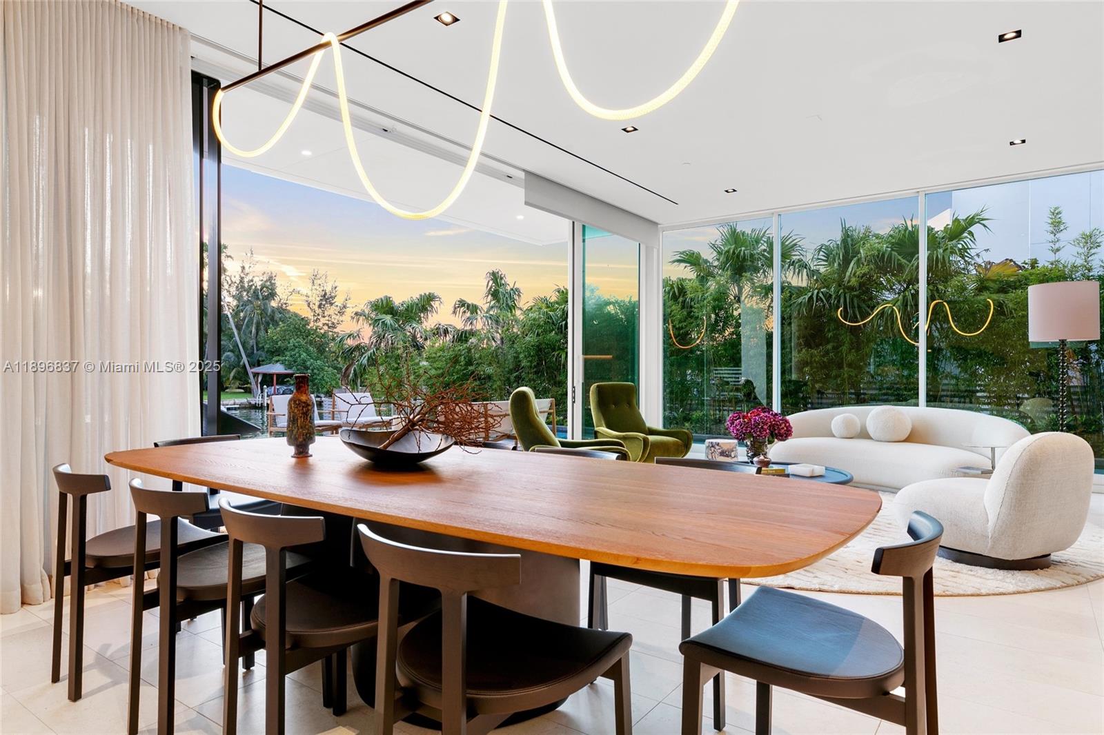 1081 W 48th St #N01 Miami Beach, FL 33140