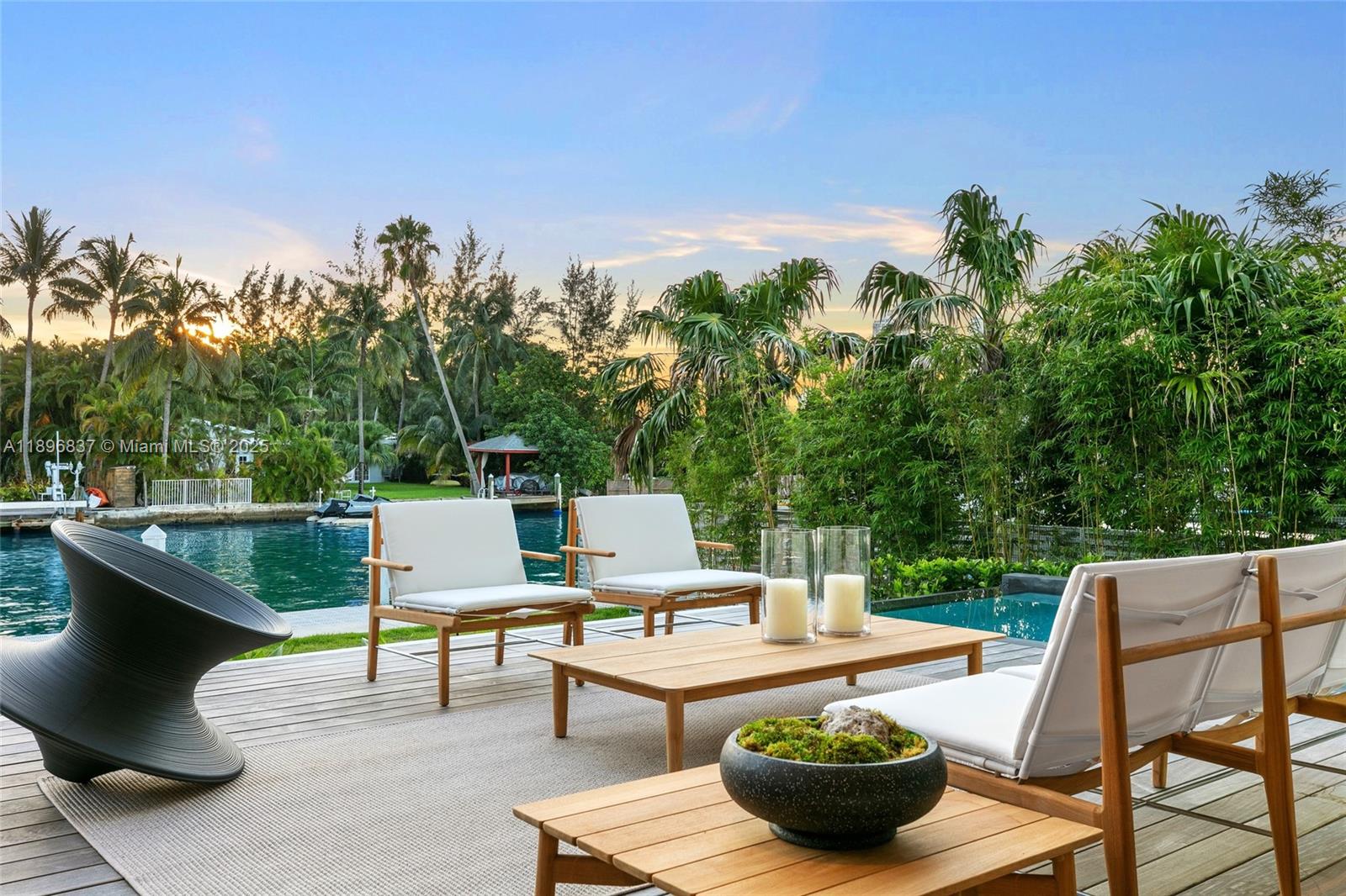 1081 W 48th St #N01 Miami Beach, FL 33140