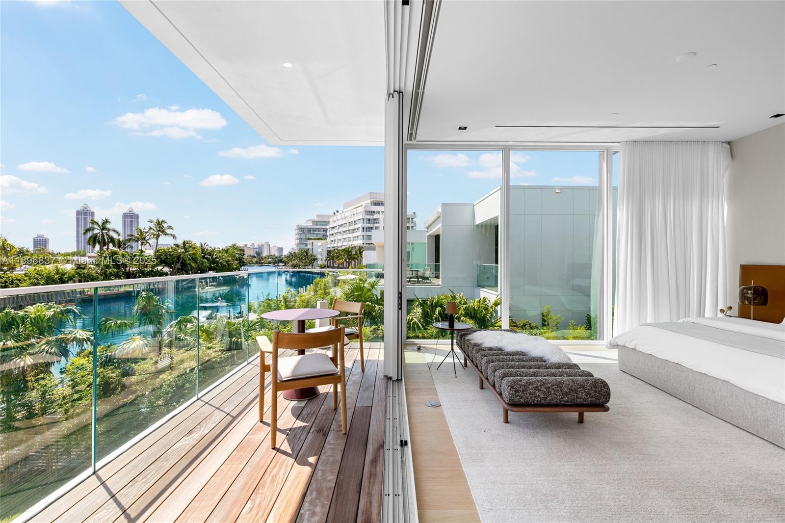 1081 W 48th St #N01 Miami Beach, FL 33140