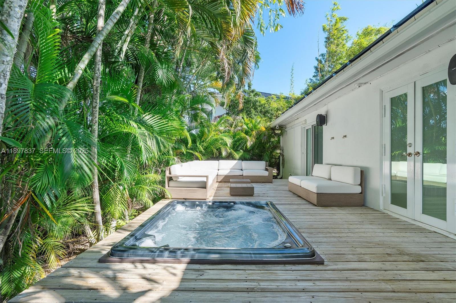 1321 Tangelo Isle Fort Lauderdale, FL 33315