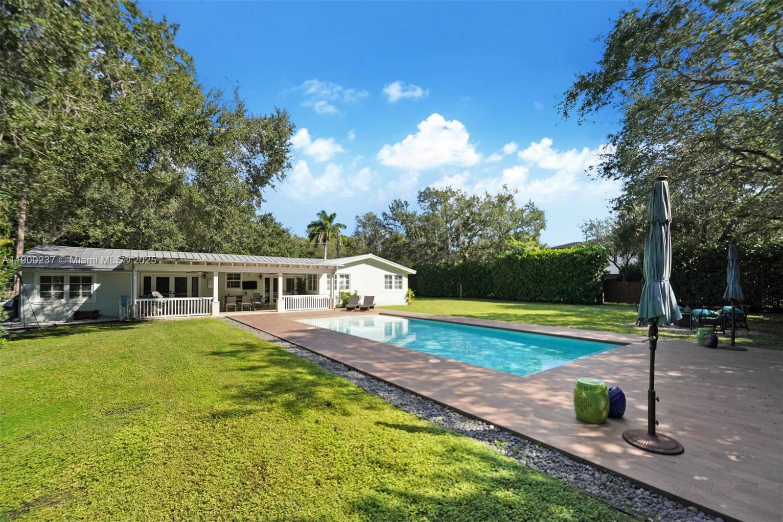 4920 SW 76th St Miami, FL 33143 4920 SW 76th St Miami, FL 33143