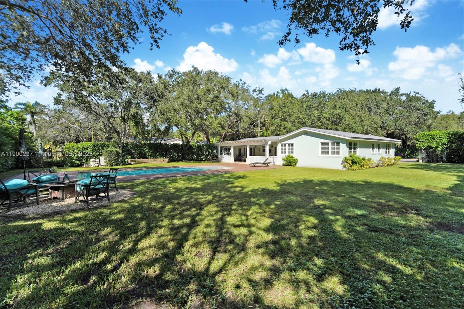 4920 SW 76th St Miami, FL 33143 4920 SW 76th St Miami, FL 33143