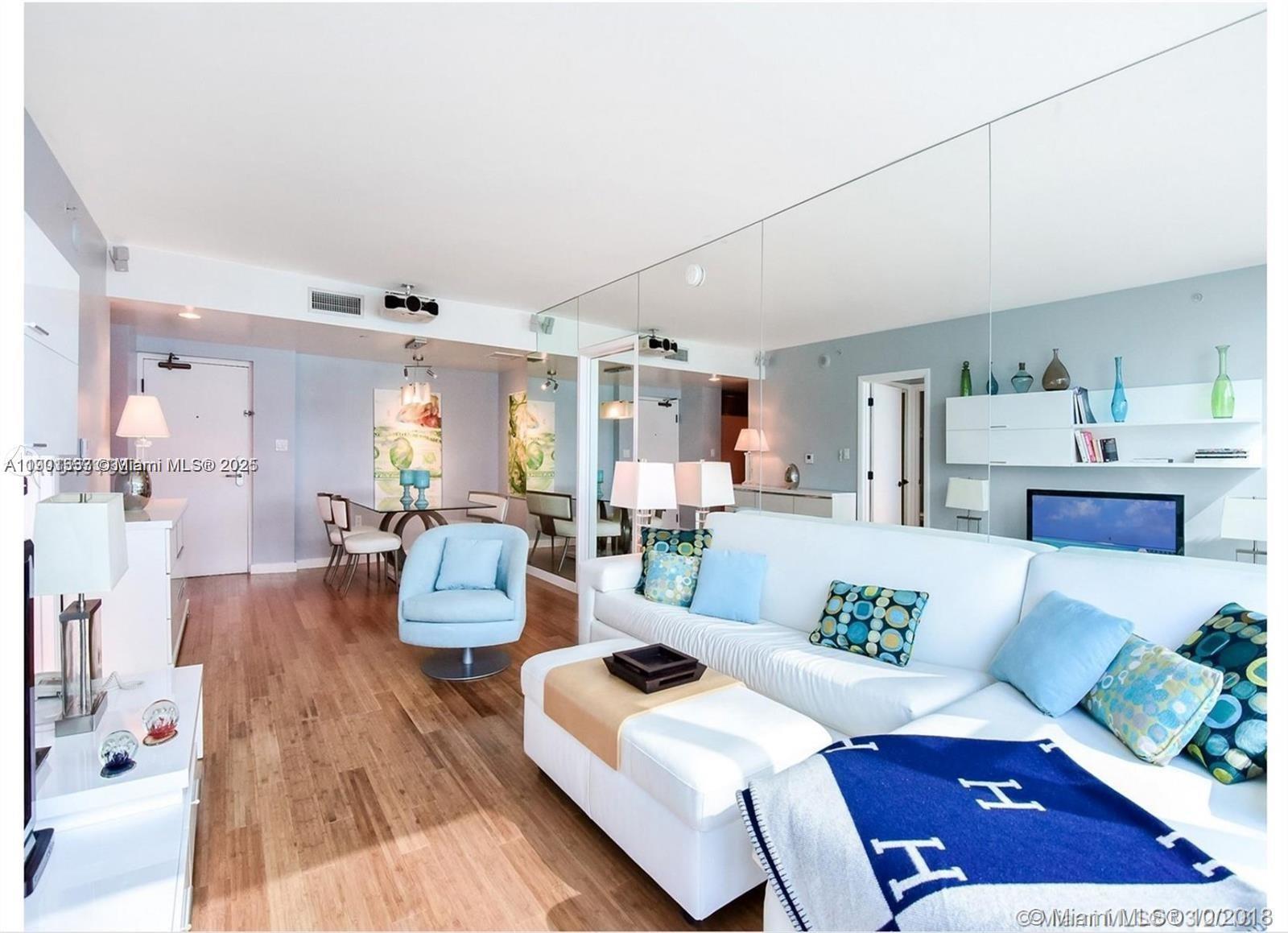 image Carillon Condos3