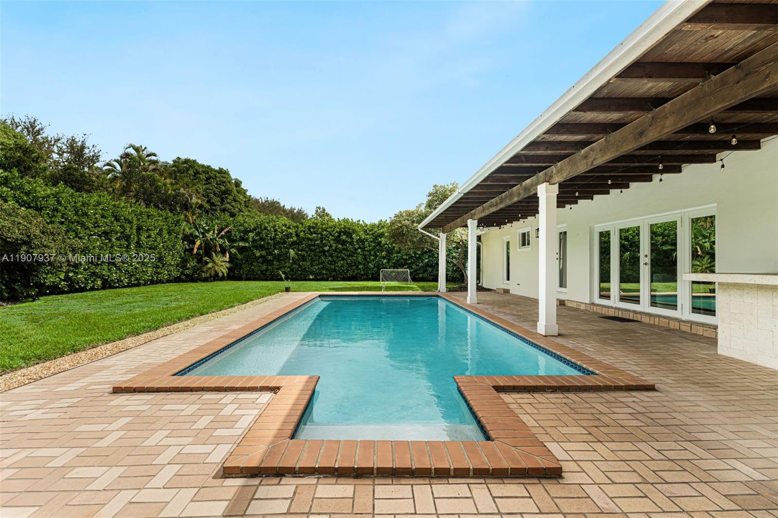 7485 SW 159th Ter Palmetto Bay, FL 33157