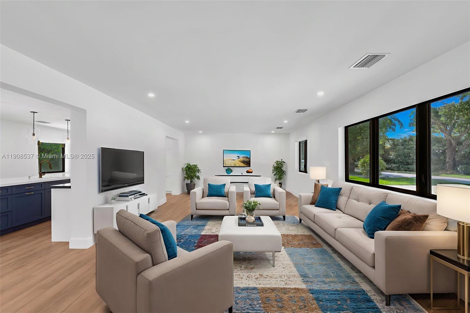 1460 Campamento Ave Coral Gables, FL 33156