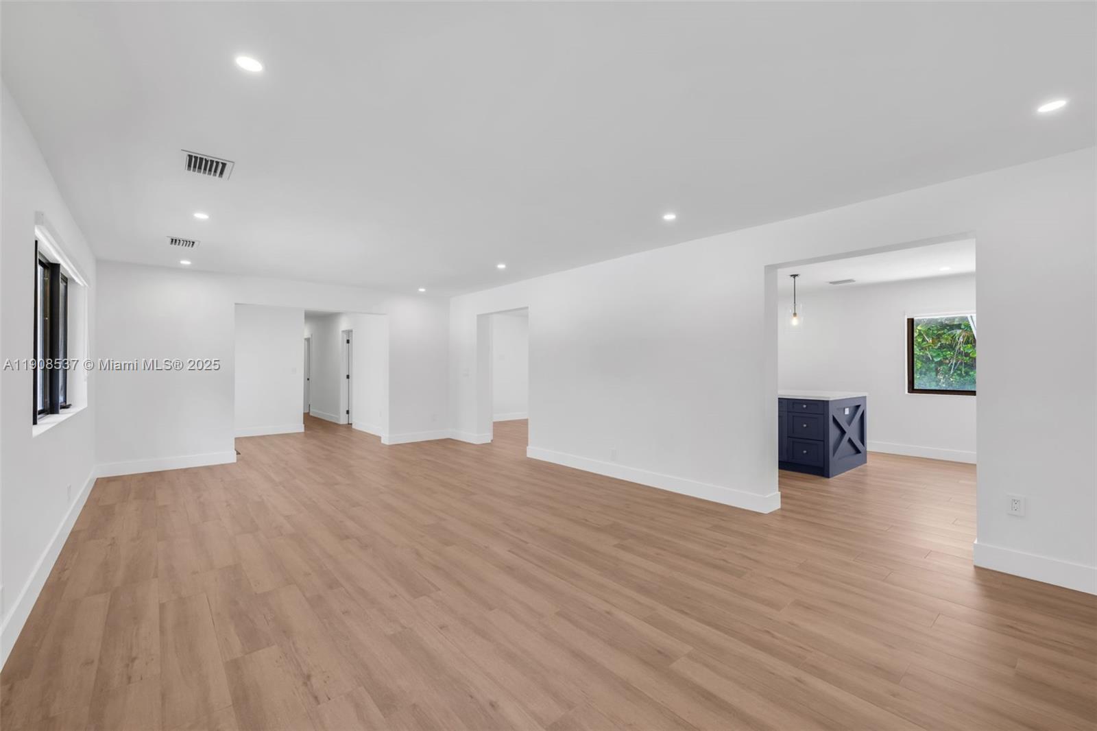 1460 Campamento Ave Coral Gables, FL 33156