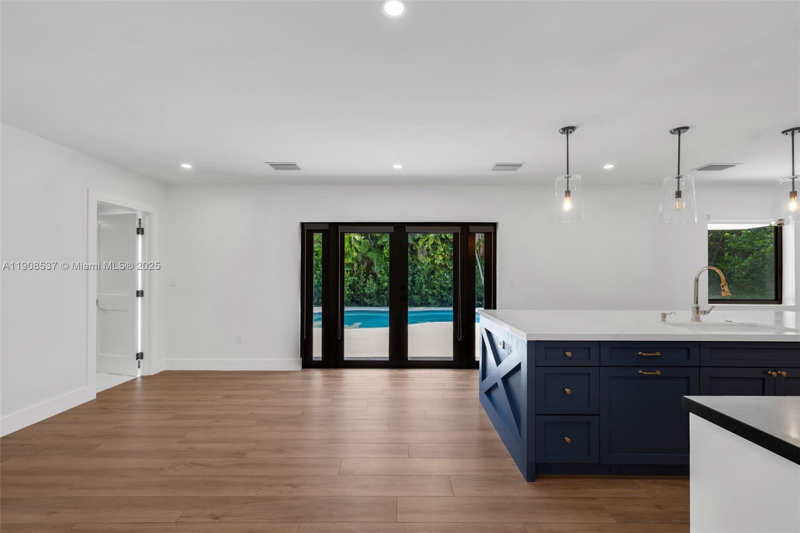 1460 Campamento Ave Coral Gables, FL 33156