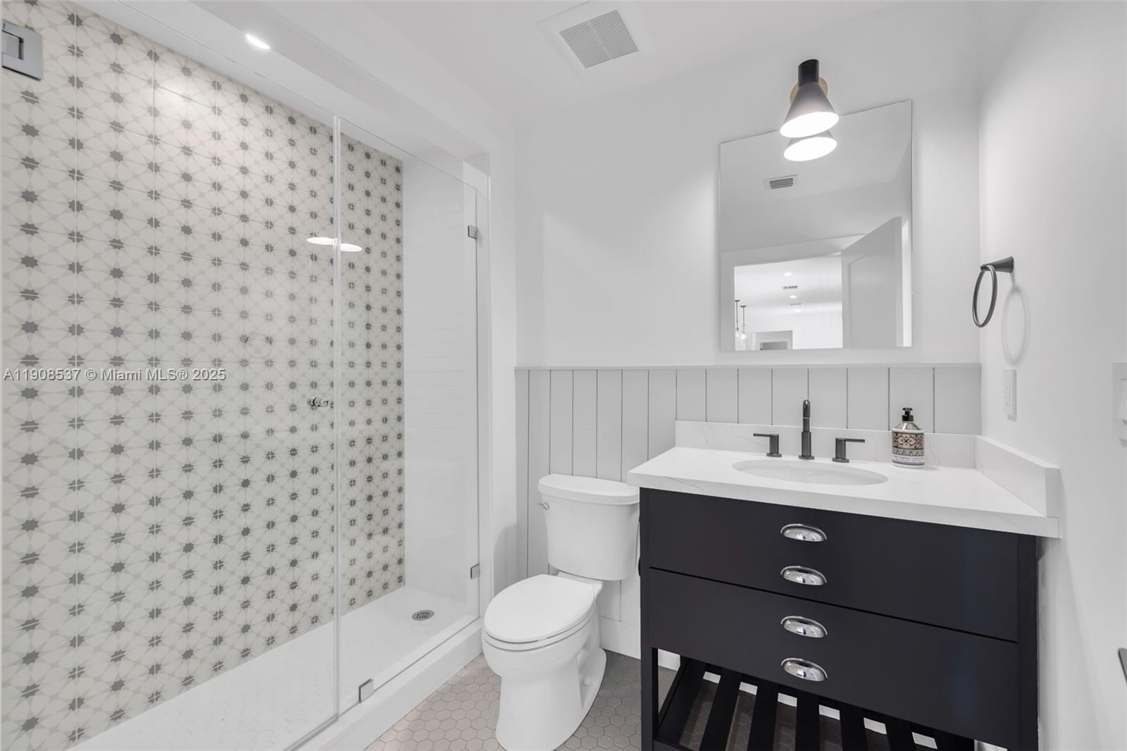 1460 Campamento Ave Coral Gables, FL 33156