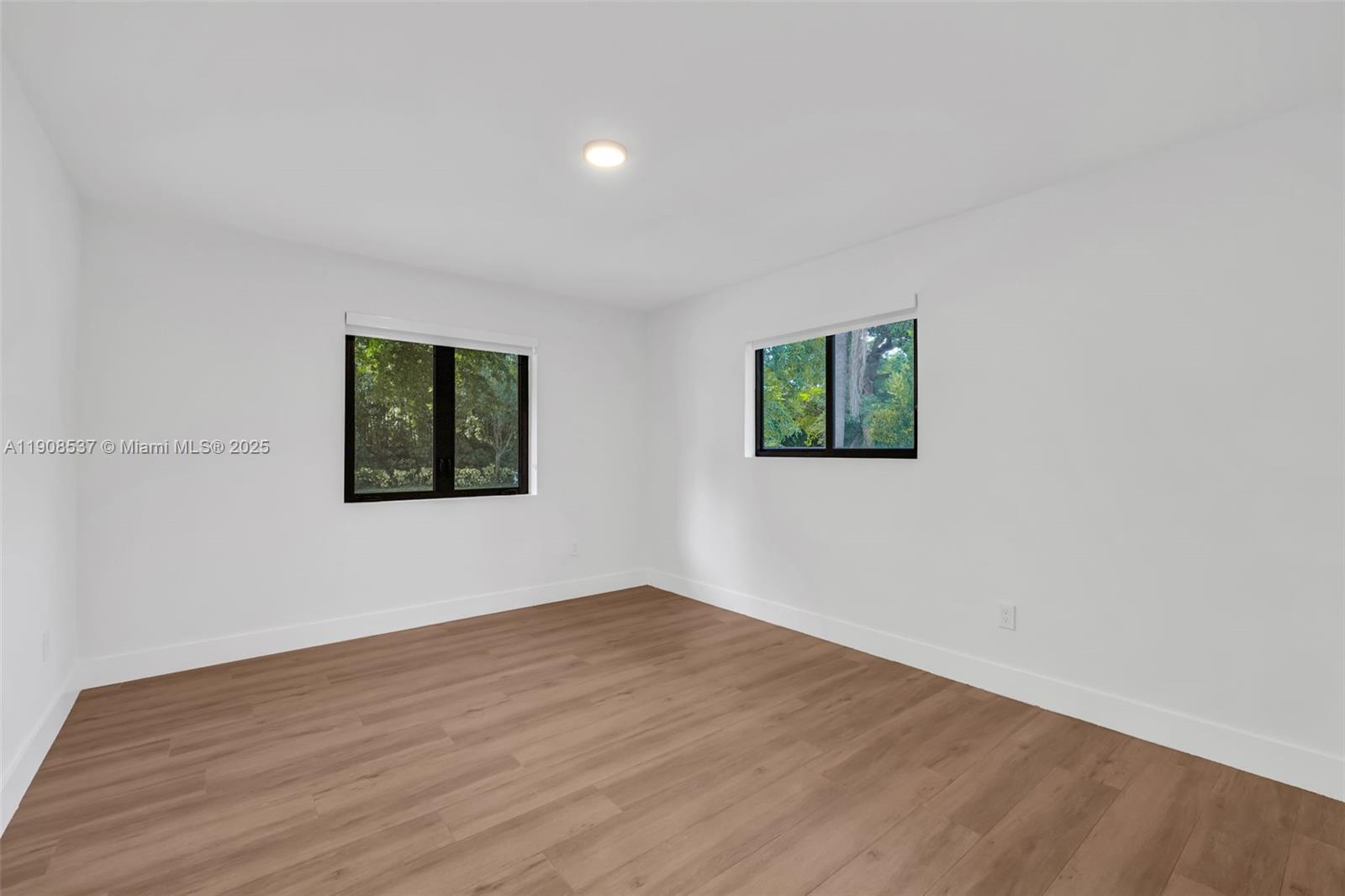 1460 Campamento Ave Coral Gables, FL 33156