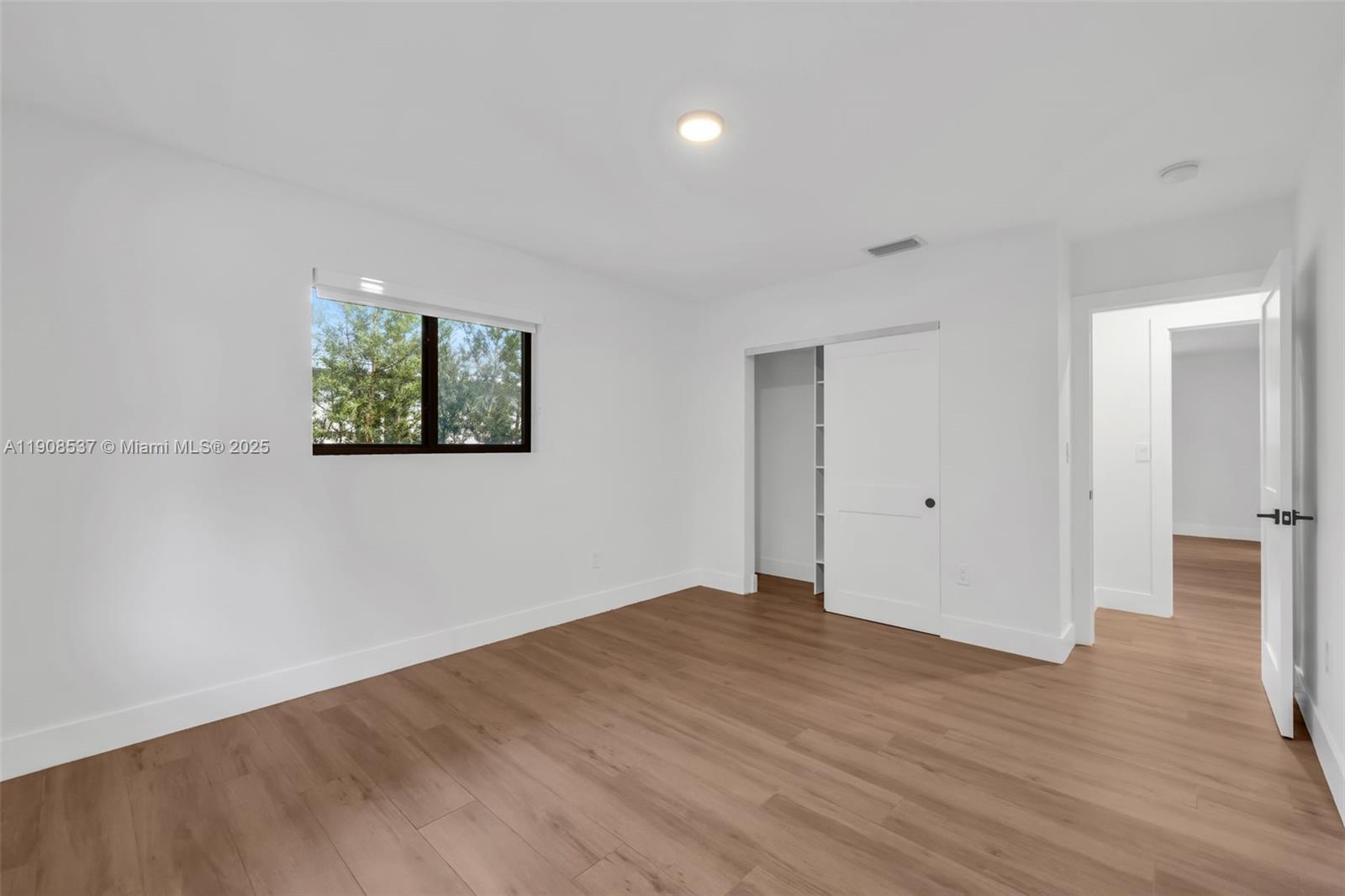 1460 Campamento Ave Coral Gables, FL 33156