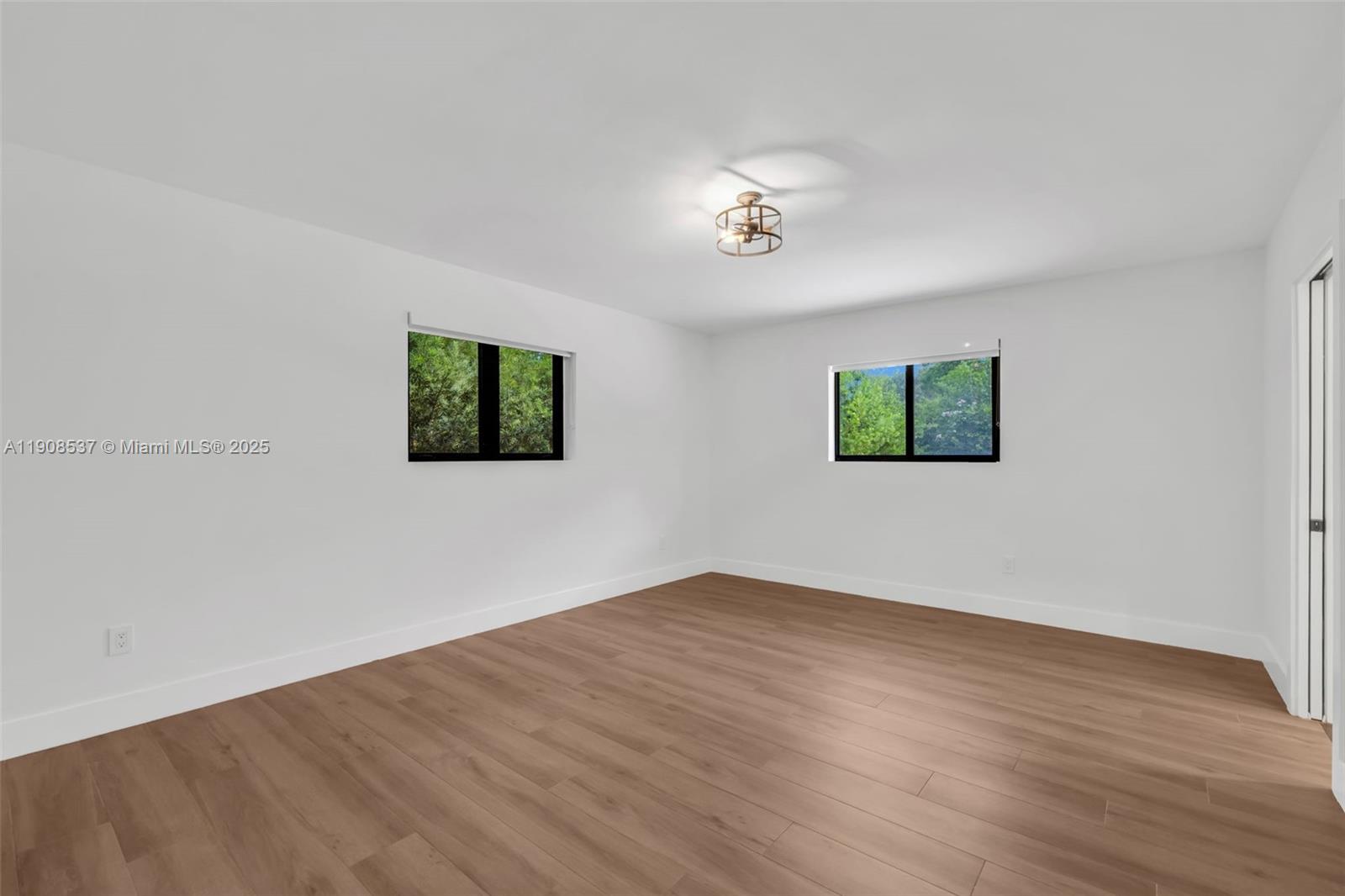 1460 Campamento Ave Coral Gables, FL 33156