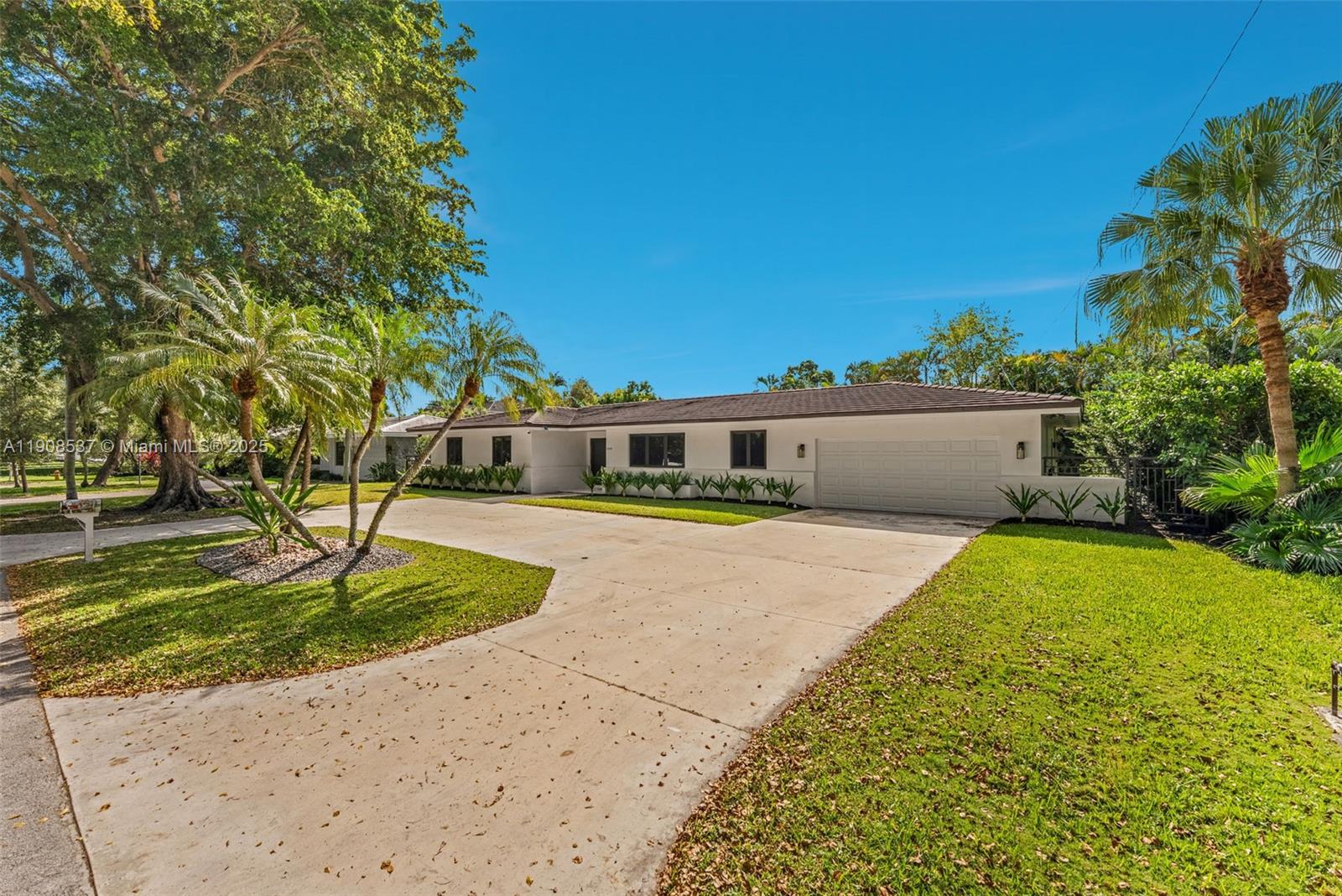 1460 Campamento Ave Coral Gables, FL 33156