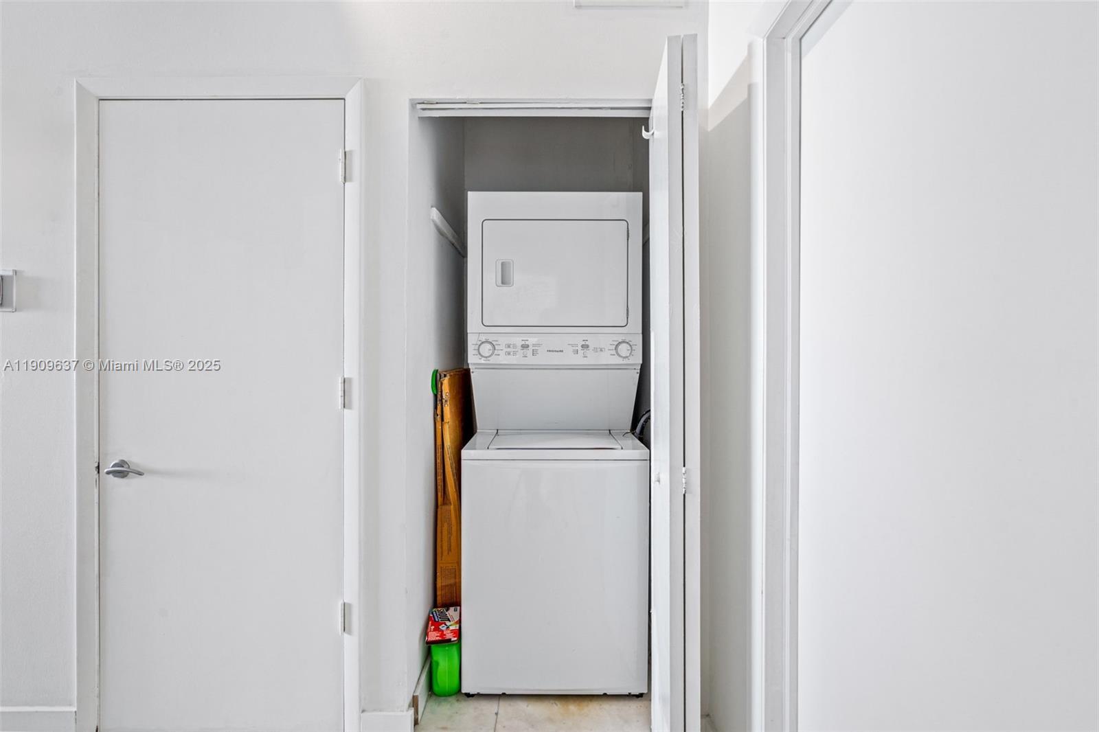 image Uptown Marina Lofts14