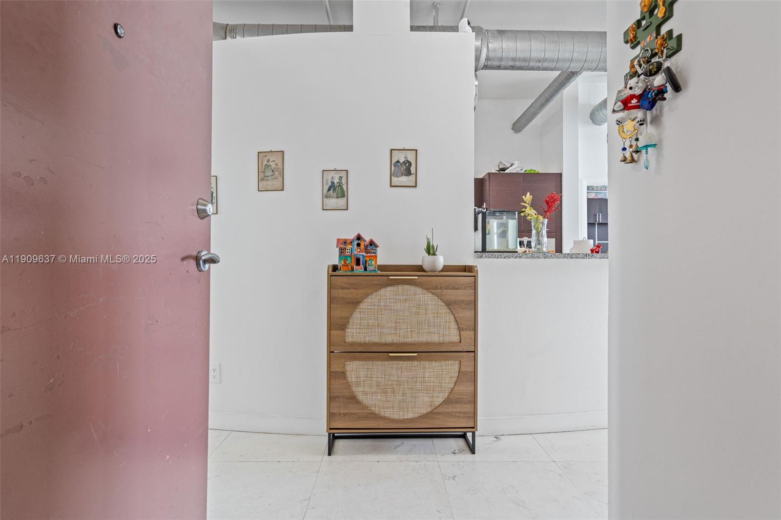 image Uptown Marina Lofts1