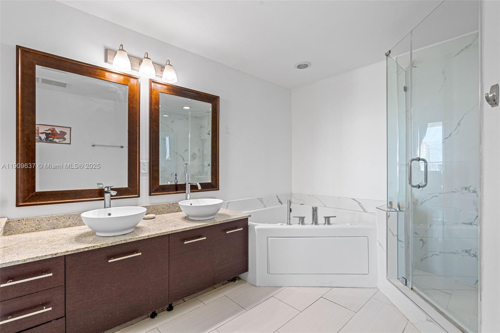 image Uptown Marina Lofts19