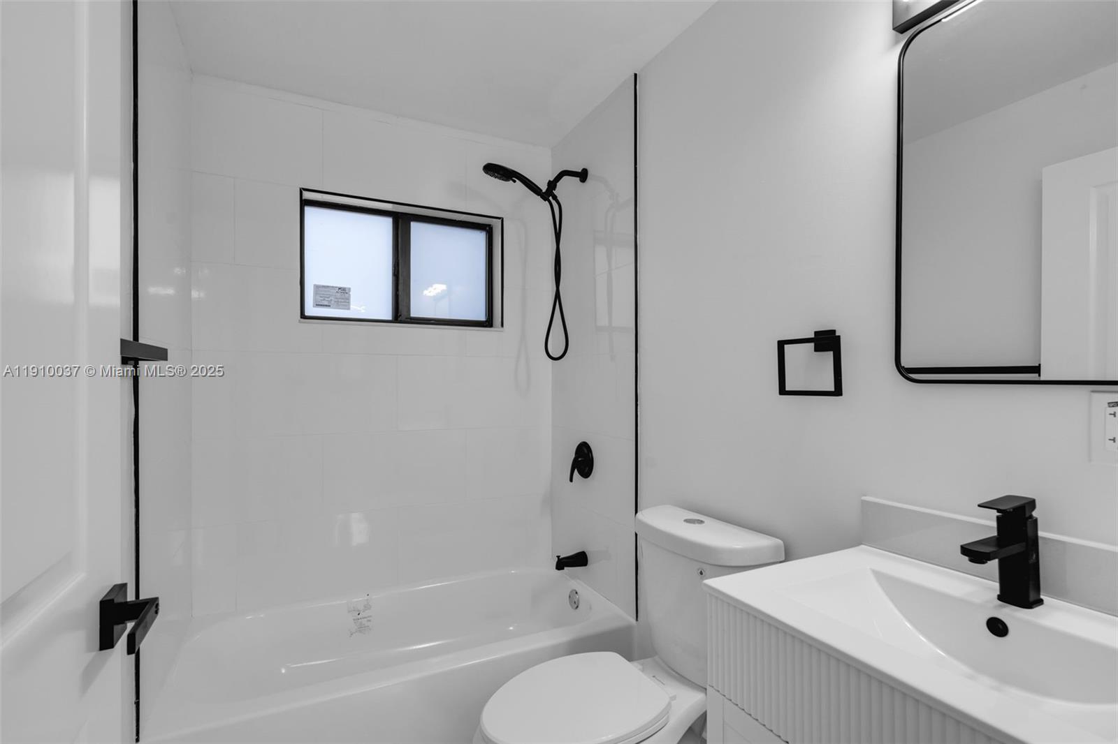 1411 NW 40th St Miami, FL 33142