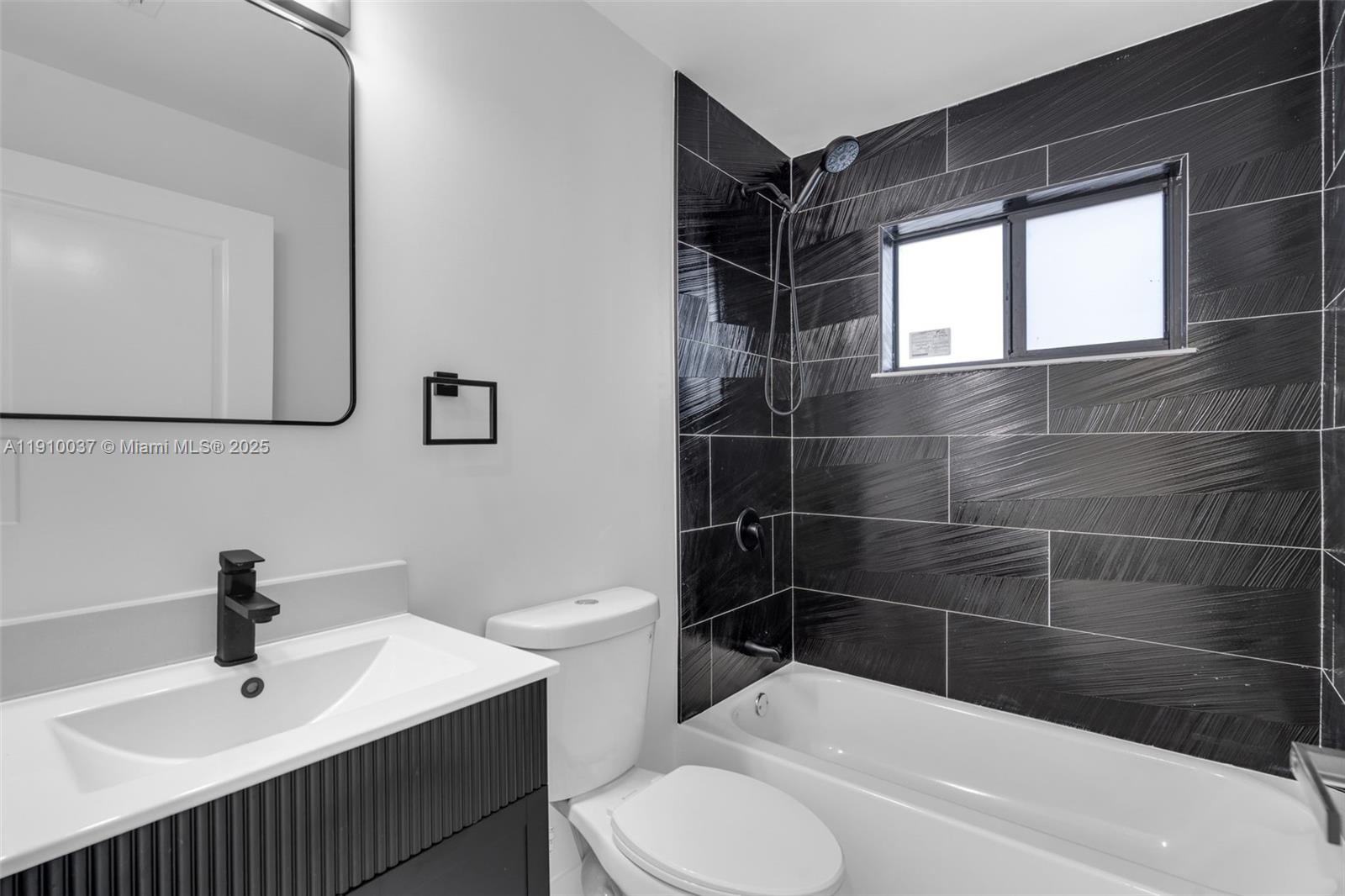 1411 NW 40th St Miami, FL 33142