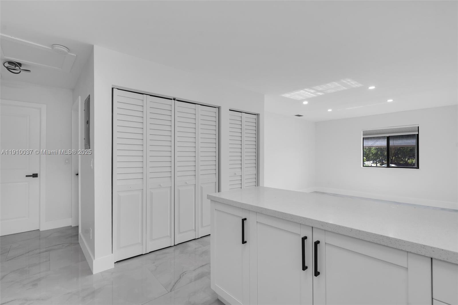 1411 NW 40th St Miami, FL 33142