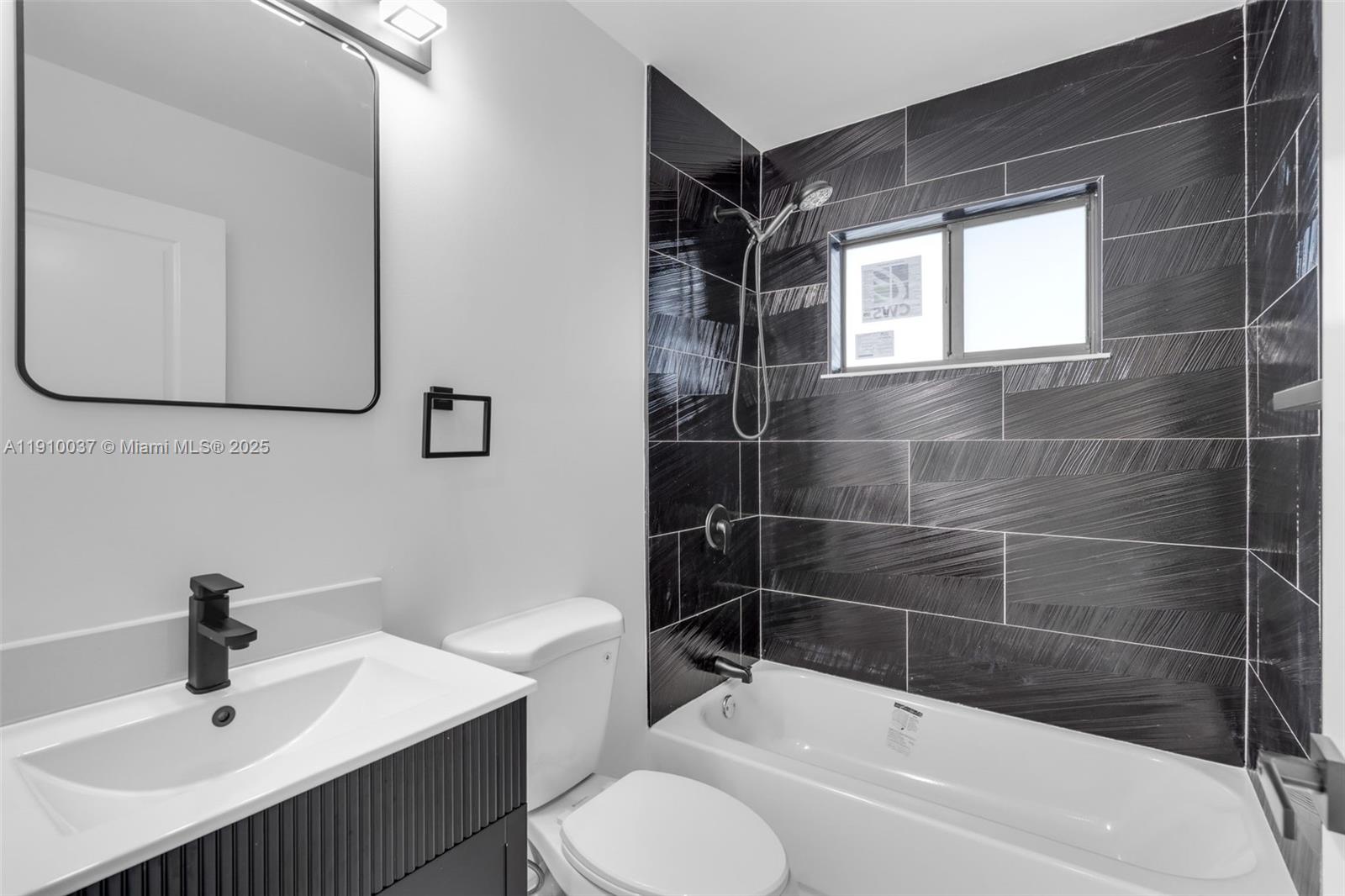 1411 NW 40th St Miami, FL 33142