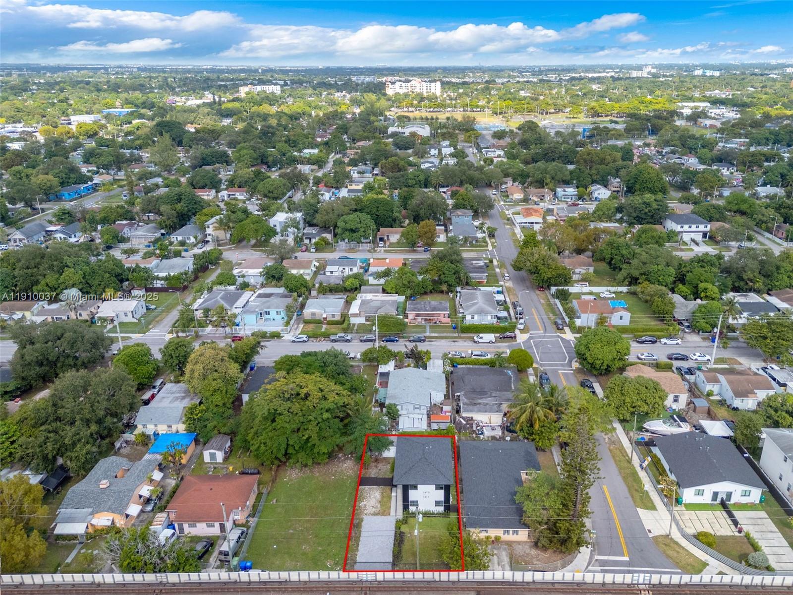 1411 NW 40th St Miami, FL 33142