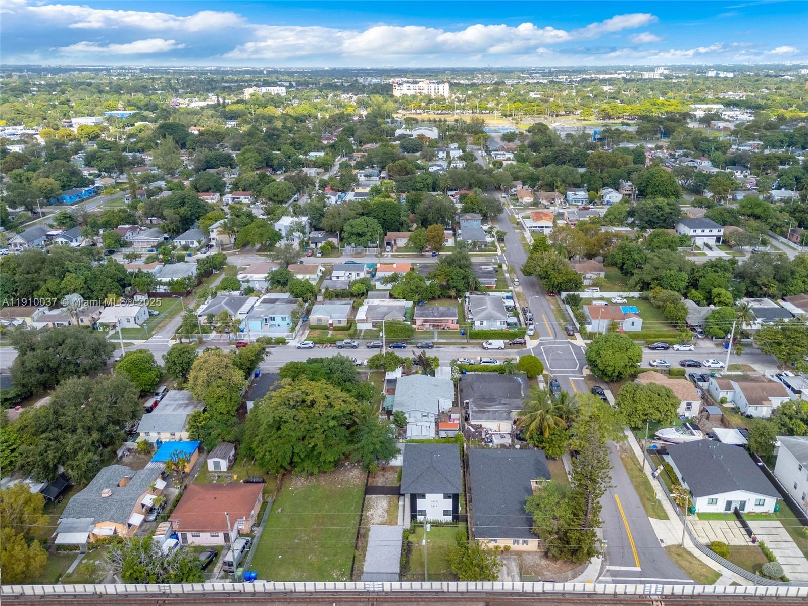 1411 NW 40th St Miami, FL 33142