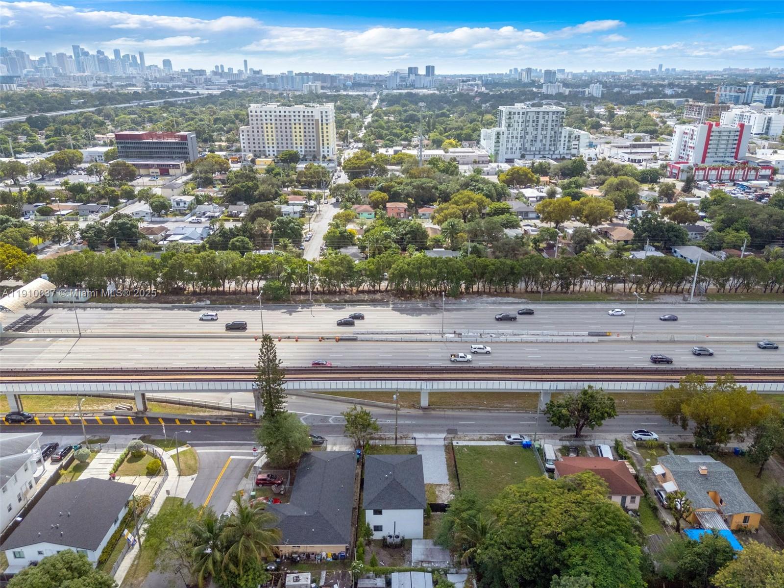 1411 NW 40th St Miami, FL 33142