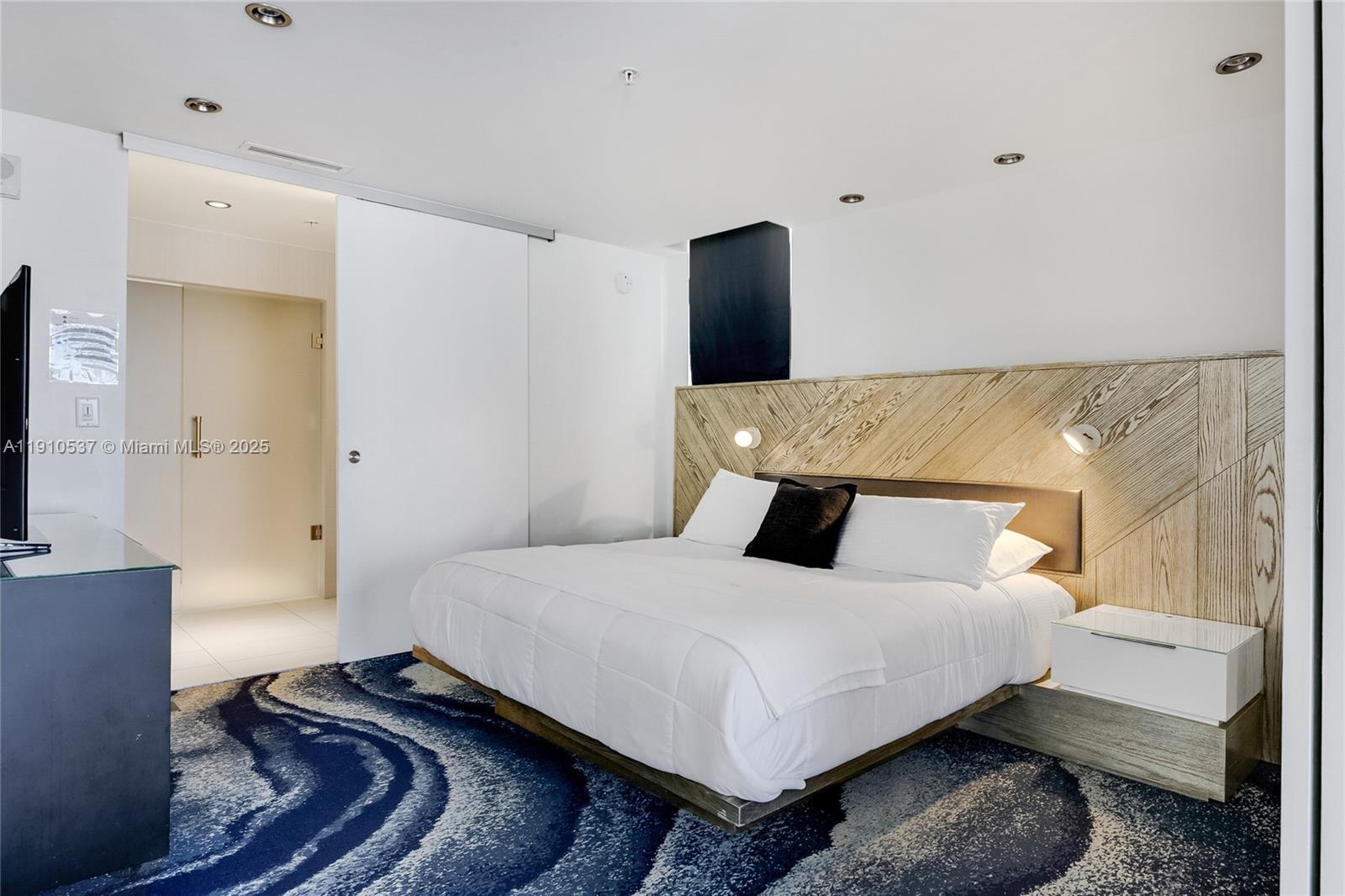 3101 Bayshore Dr #1802 Fort Lauderdale, FL 33304