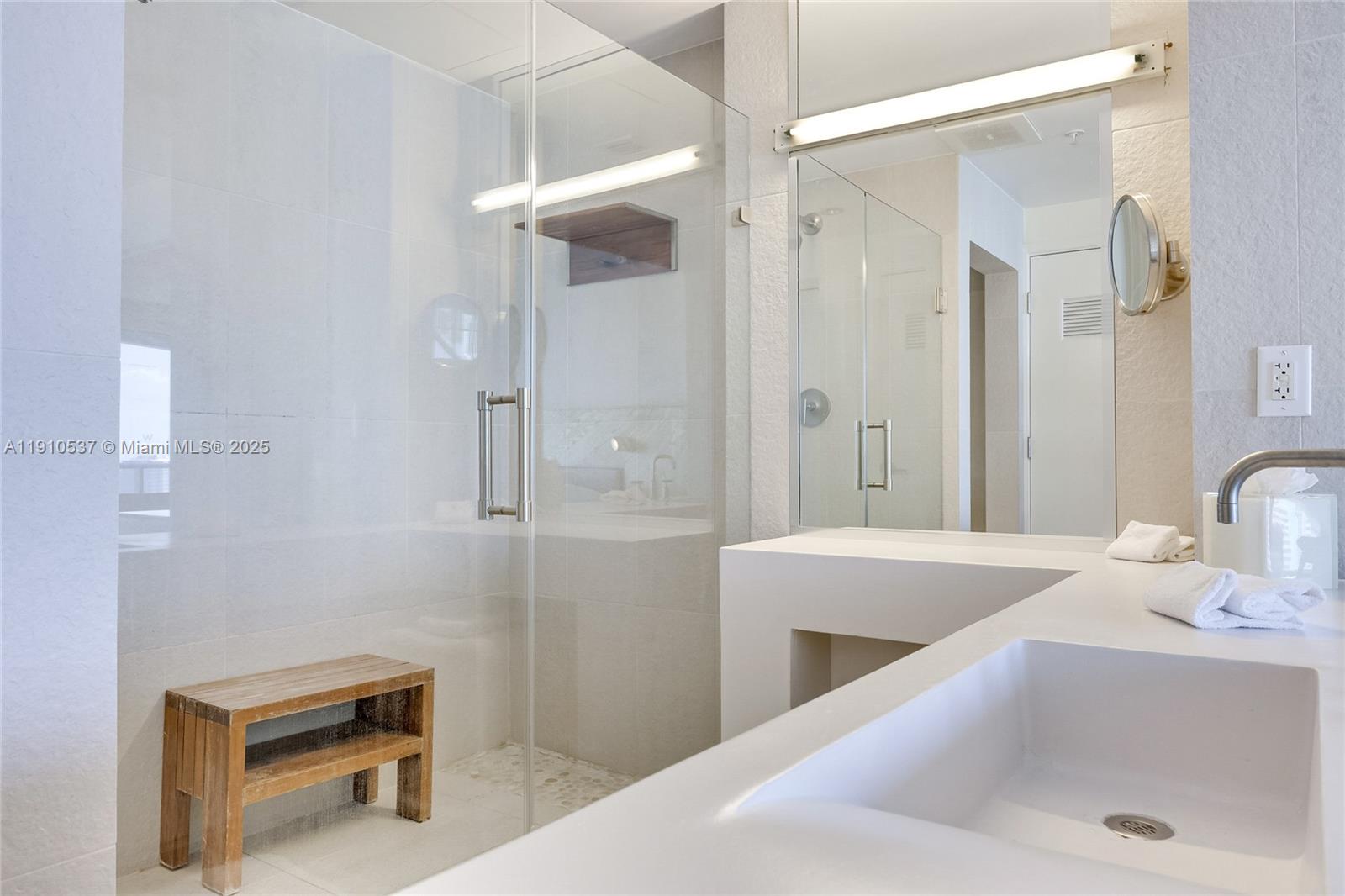 3101 Bayshore Dr #1802 Fort Lauderdale, FL 33304