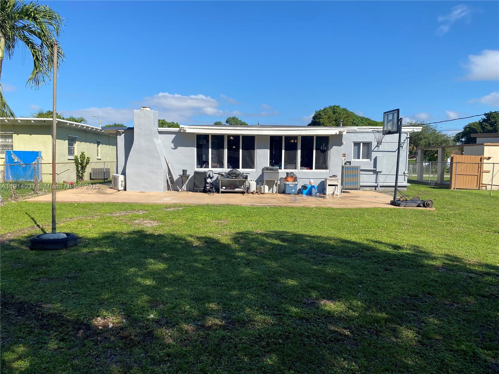 540 NW 111th St Miami, FL 33168