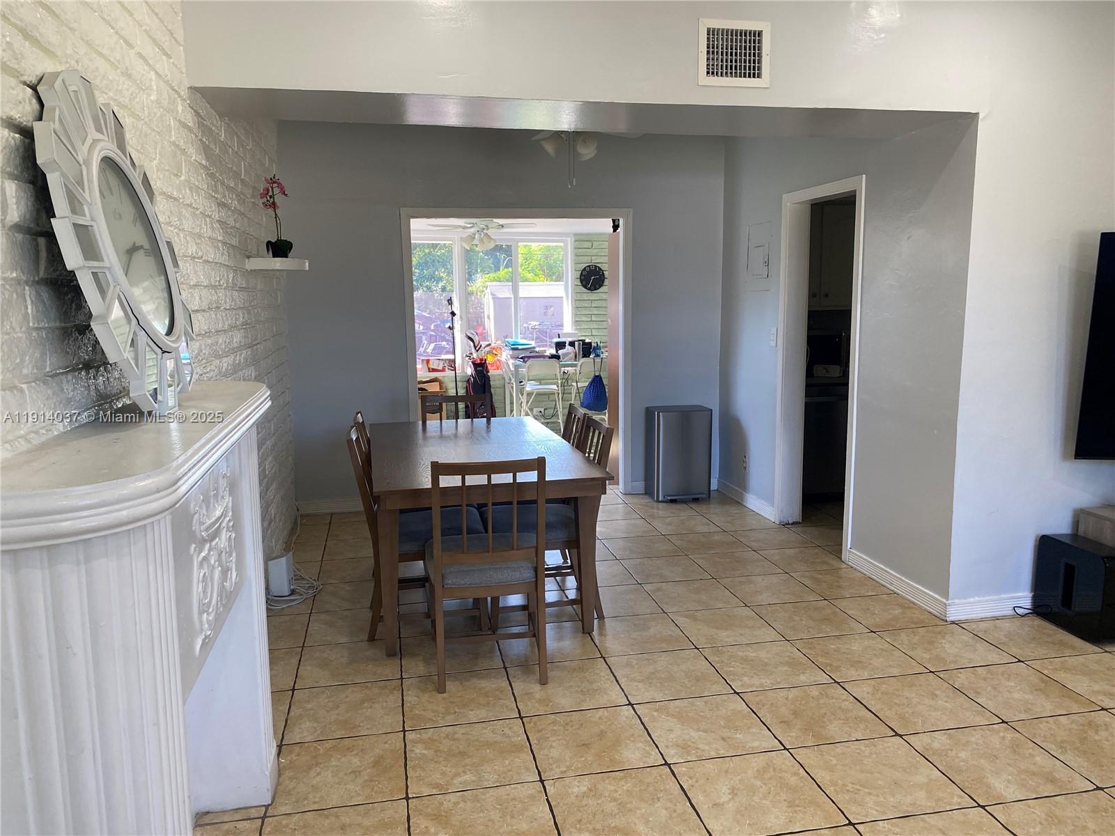 540 NW 111th St Miami, FL 33168