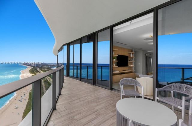 15701 Collins Ave #3203 Sunny Isles Beach, FL 33160