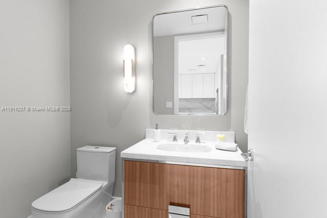 15701 Collins Ave #3203 Sunny Isles Beach, FL 33160