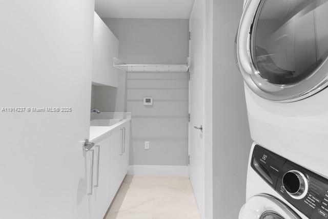 15701 Collins Ave #3203 Sunny Isles Beach, FL 33160