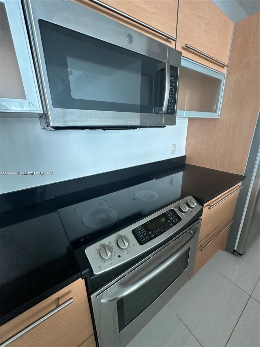 image The Plaza on Brickell West2