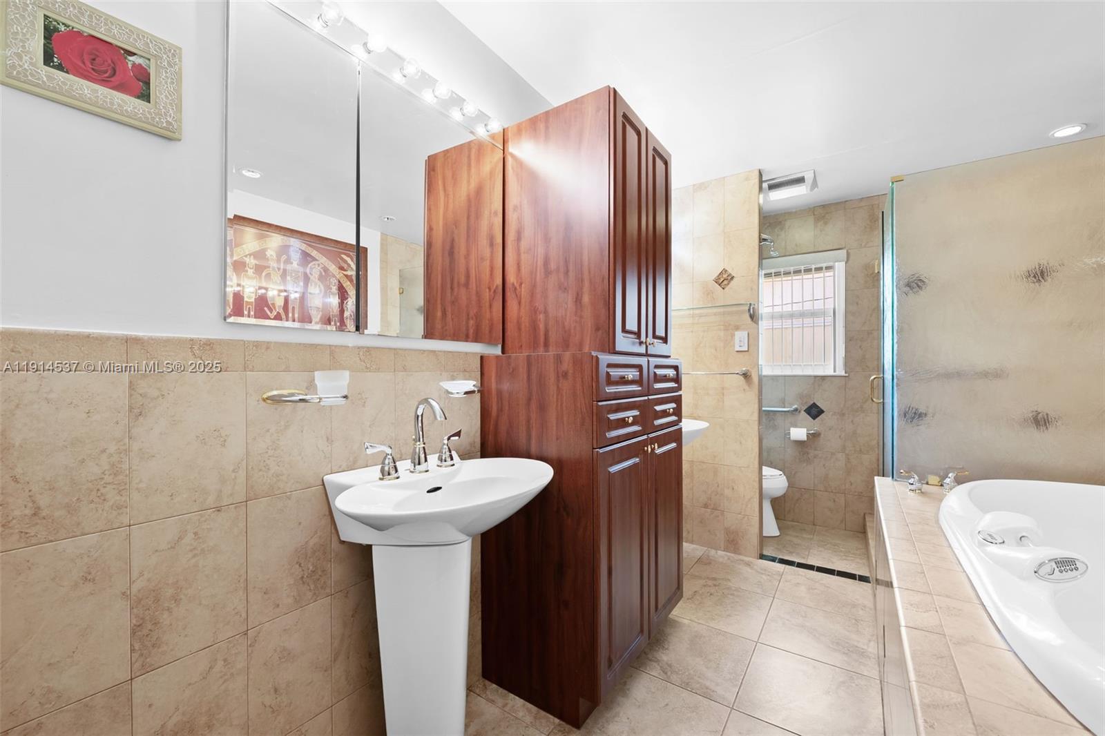 11241 NW 27th Ct Plantation, FL 33323